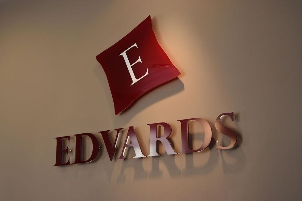 Hotel Edvards Рига Екстериор снимка