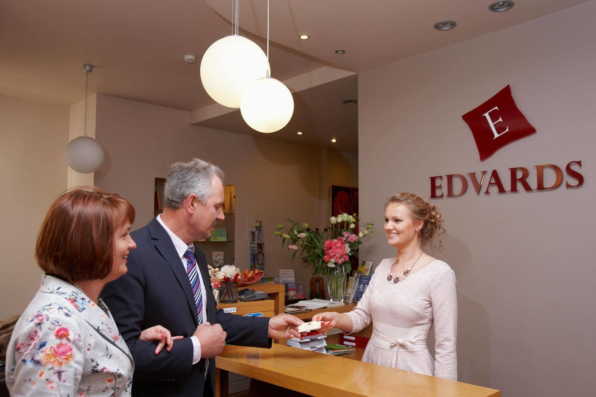 Hotel Edvards Рига Екстериор снимка